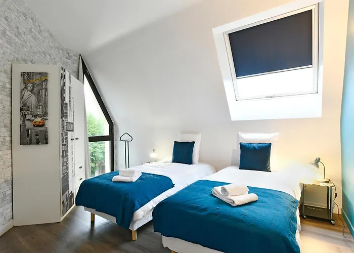 La Dolce Villa, Grande Maison Piscine 12 Personnes * Savenay